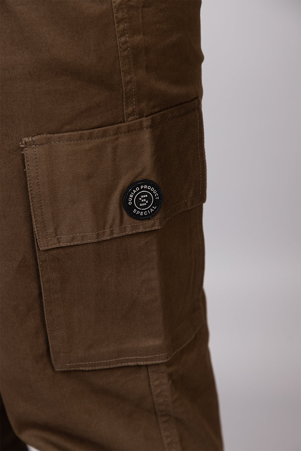 Men's Relaxed Fit 5-Pocket Cargo Pants in Olive Brown