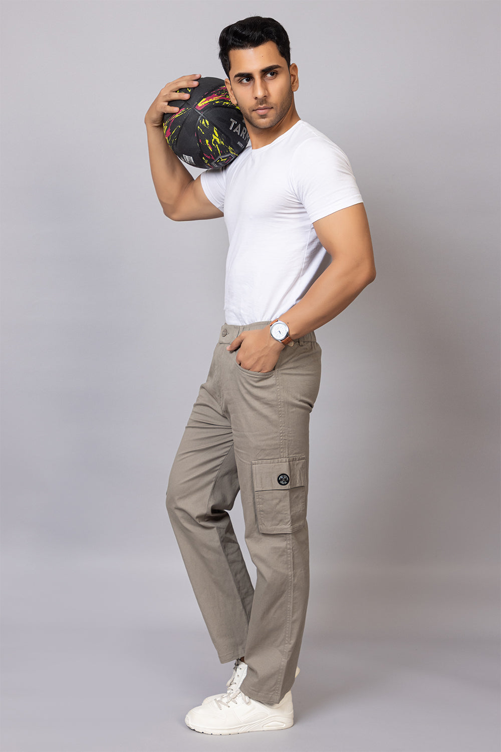 Men's Relaxed Fit 5-Pocket Cargo Pants in Light Khaki