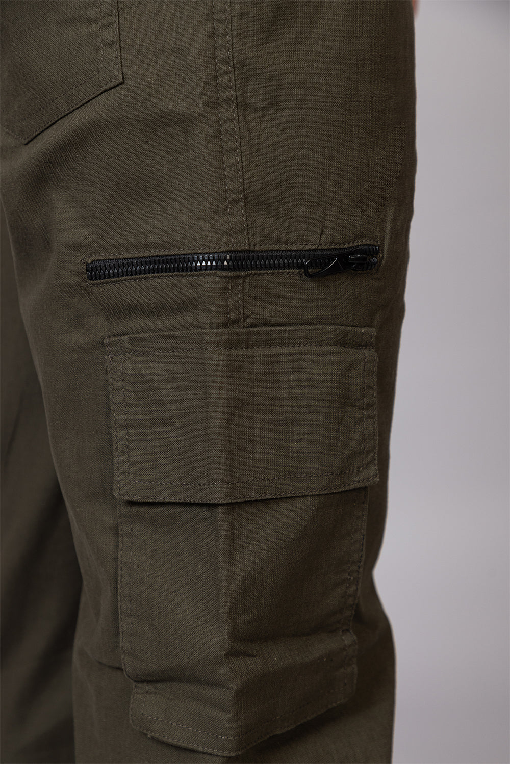Men's Relaxed Fit Cargo Pants with Zipper Pockets | Olive Green