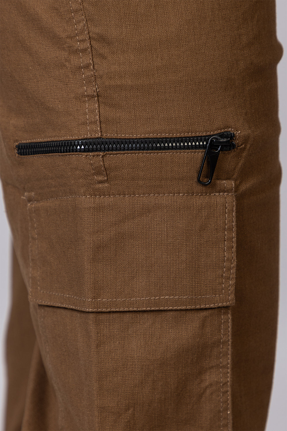 Men's Relaxed Fit Cargo Pants with Zipper Pockets | Khaki Brown